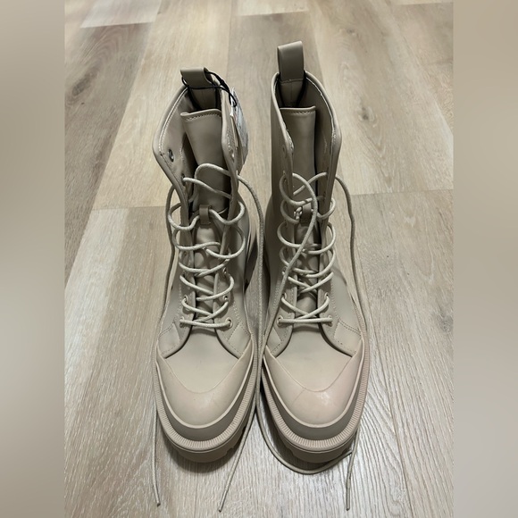 Zara Beige Lace-Up Boots - Picture 1 of 6